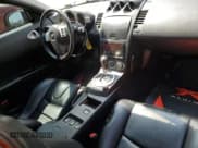 ✅ 2004 Nissan 350Z Touring • VIN: JN1AZ36A74T013329 • Lot: 68836465. Wystawiony na Copart z przebiegiem 184 894 mil. Bezpłatny archiwum sprzedaży aukcyjnych z USA i szczegółowy raport historii pojazdu na DreamBid. Zdjęcie 8.