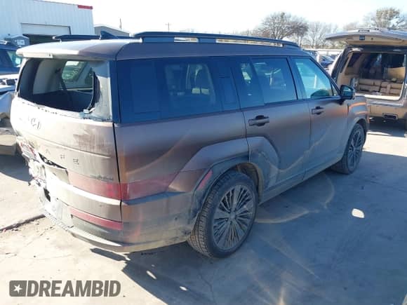 2024 Hyundai Santa Fe Calligraphy с VIN 5NMP5DG10RH014628, выставлен на аукционе IAAI как лот 41139016 с пробегом 8 796 миль миль и . История ставок и продаж доступна на DreamBid. Изображение 4.