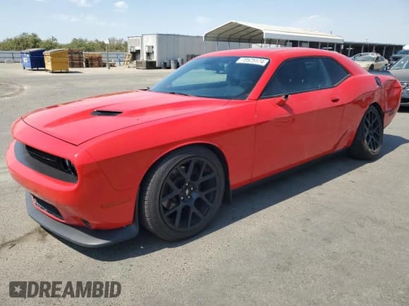 ✅ 2015 Dodge Challenger SXT Plus • VIN: 2C3CDZBG7FH710585 • Lot: 70525174. Wystawiony na Copart z przebiegiem 138 124 mil. Bezpłatny archiwum sprzedaży aukcyjnych z USA i szczegółowy raport historii pojazdu na DreamBid. Zdjęcie 1.