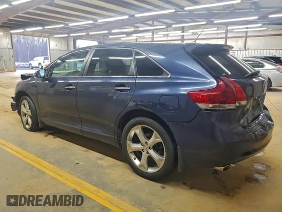 ✅ 2015 Toyota Venza XLE • VIN: 4T3ZK3BB1FU070287 • Lot: 91739365. Listed on Copart with 218,486 mi. Free auction sales archive from the USA and detailed vehicle history report at DreamBid. Image 2.