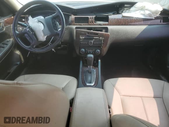 ✅ 2014 Chevrolet Impala LTZ • VIN: 2G1WC5E33E1108232 • Лот: 64018374. Опубликован ранее на Copart с пробегом 81 684 миль. Бесплатный доступ к архиву аукционных продаж из США и подробный отчёт об истории автомобиля на DreamBid. Изображение 8.