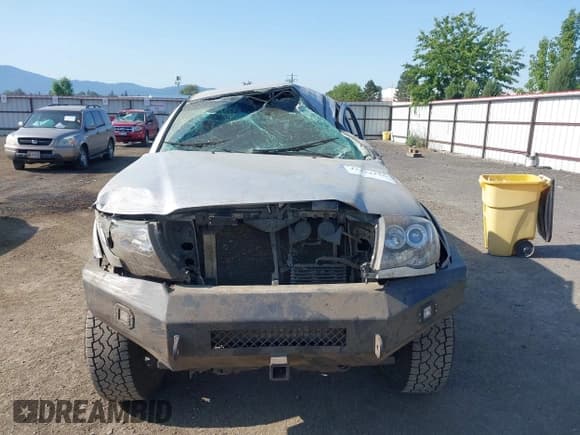 ✅ 2011 Toyota Tacoma • VIN: 3TMMU4FN1BM032763 • Лот: 42424126. Опубликован ранее на IAAI с пробегом 181 304 миль. Бесплатный доступ к архиву аукционных продаж из США и подробный отчёт об истории автомобиля на DreamBid. Изображение 13.