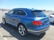 ✅ 2019 Bentley Bentayga V8 • VIN: SJAAM2ZVXKC026160 • Лот: 42131132. Опубликован ранее на IAAI с пробегом 38 512 миль. Бесплатный доступ к архиву аукционных продаж из США и подробный отчёт об истории автомобиля на DreamBid. Изображение 3.