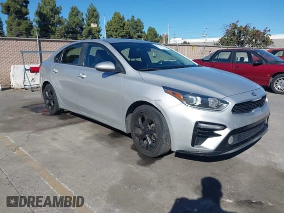 ✅ 2019 Kia Forte LXS • VIN: 3KPF24AD2KE041365 • Lot: 43582599. Listed on IAAI with 118,282 mi. Free auction sales archive from the USA and detailed vehicle history report at DreamBid. Image 1.