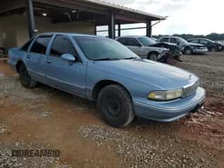 1993 Chevrolet Caprice Classic с VIN 1G1BL53E2PW142953, выставлен на аукционе Copart как лот 69673135 с пробегом 203 972 миль миль и Списание • Salvage title. История ставок и продаж доступна на DreamBid. Изображение 4.