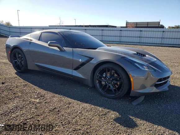 ✅ 2016 Chevrolet Corvette 2LT • VIN: 1G1YD2D78G5117275 • Lot: 89622215. Wystawiony na Copart z przebiegiem 9 578 mil. Bezpłatny archiwum sprzedaży aukcyjnych z USA i szczegółowy raport historii pojazdu na DreamBid. Zdjęcie 4.