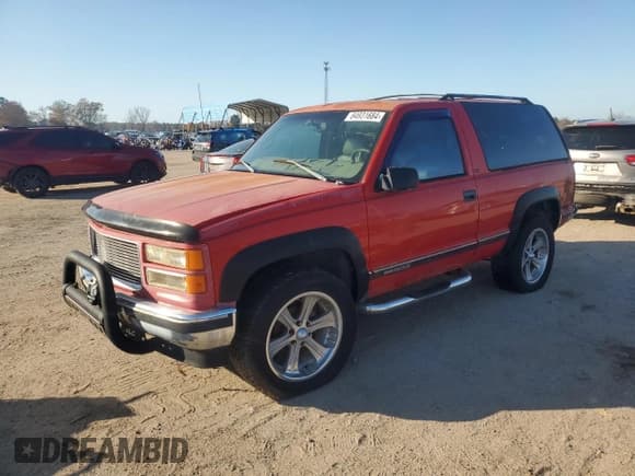 ✅ 1997 GMC Yukon • VIN: 3GKEK18R8VG528269 • Lot: 84931684. Listed on Copart with 169,868 mi. Free auction sales archive from the USA and detailed vehicle history report at DreamBid. Image 1.