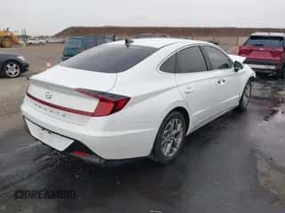 2021 Hyundai Sonata SEL with VIN 5NPEL4JA6MH079906, listed as a IAAI auction lot 43110382 with 28,802 mi miles and . Bid and sale history available at DreamBid. Image 4.