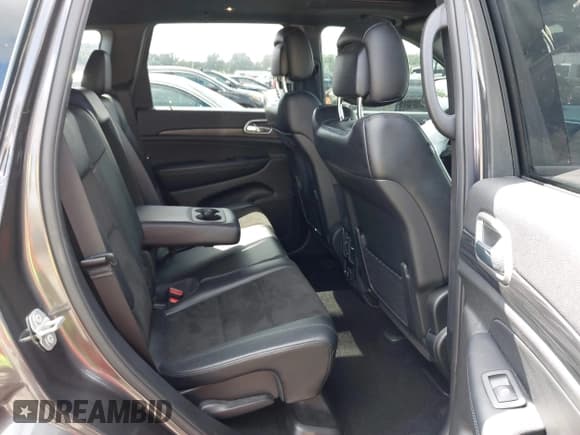 ✅ 2019 Jeep Grand Cherokee Upland • VIN: 1C4RJFAG6KC695105 • Lot: 43284609. Listed on IAAI with 73,349 mi. Free auction sales archive from the USA and detailed vehicle history report at DreamBid. Image 8.