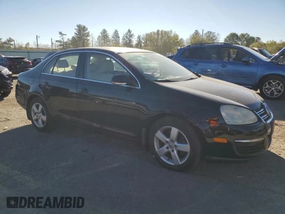 ✅ 2009 Volkswagen Jetta SE • VIN: 3VWRZ71K99M130775 • Lot: 86635215. Wystawiony na Copart z przebiegiem 122 322 mil. Bezpłatny archiwum sprzedaży aukcyjnych z USA i szczegółowy raport historii pojazdu na DreamBid. Zdjęcie 4.