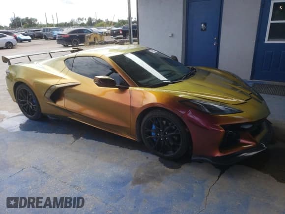 ✅ 2023 Chevrolet Corvette 1LT • VIN: 1G1YA2D4XP5110682 • Lot: 81456395. Listed on Copart with 34,750 mi. Free auction sales archive from the USA and detailed vehicle history report at DreamBid. Image 4.