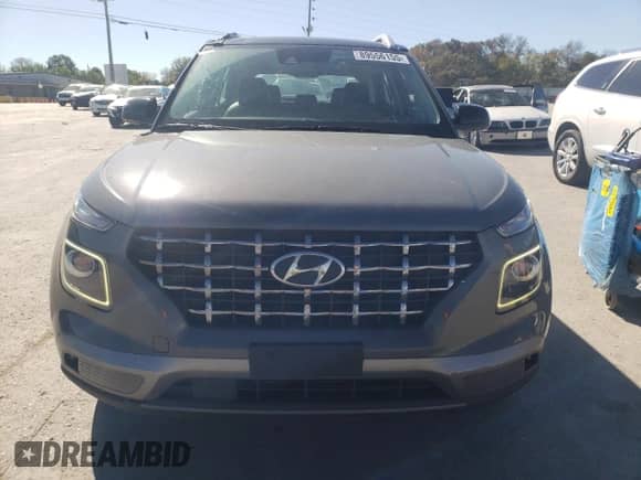 ✅ 2022 Hyundai Venue SEL • VIN: KMHRC8A33NU199692 • Lot: 89556155. Wystawiony na Copart z przebiegiem 66 976 mil. Bezpłatny archiwum sprzedaży aukcyjnych z USA i szczegółowy raport historii pojazdu na DreamBid. Zdjęcie 5.