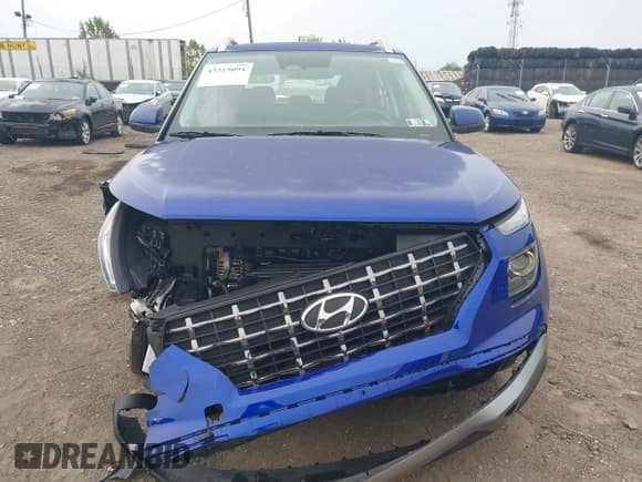 ✅ 2025 Hyundai Venue SEL • VIN: KMHRC8A31SU415079 • Lot: 43319091. Listed on IAAI with Not provided. Free auction sales archive from the USA and detailed vehicle history report at DreamBid. Image 12.