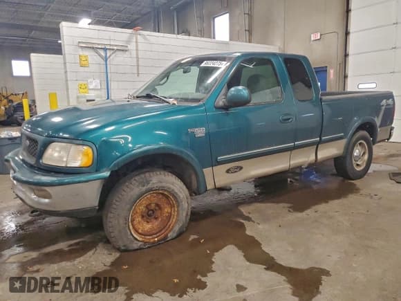 ✅ 1998 Ford F-150 • VIN: 1FTZX18W8WKA63717 • Lot: 96224275. Listed on Copart with 218,334 mi. Free auction sales archive from the USA and detailed vehicle history report at DreamBid. Image 1.
