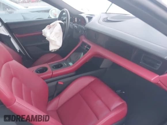 ✅ 2022 Porsche Taycan • VIN: WP0AA2Y10NSA13775 • Lot: 40645854. Wystawiony na IAAI z przebiegiem 19 149 mil. Bezpłatny archiwum sprzedaży aukcyjnych z USA i szczegółowy raport historii pojazdu na DreamBid. Zdjęcie 5.