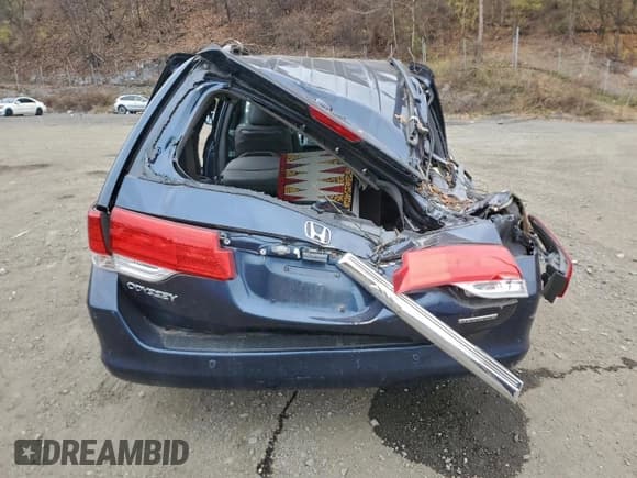 ✅ 2010 Honda Odyssey Touring • VIN: 5FNRL3H92AB095053 • Lot: 92826245. Listed on Copart with 93,854 mi. Free auction sales archive from the USA and detailed vehicle history report at DreamBid. Image 6.