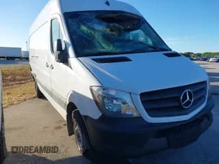✅ 2016 Mercedes-Benz Sprinter Cargo EXT • VIN: WD3PE8DD8GP363878 • Лот: 41699155. Опубликован ранее на IAAI с пробегом 176 562 миль. Бесплатный доступ к архиву аукционных продаж из США и подробный отчёт об истории автомобиля на DreamBid. Изображение 1.