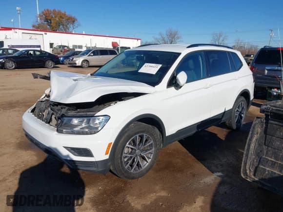 ✅ 2021 Volkswagen Tiguan S • VIN: 3VV1B7AX3MM133312 • Lot: 43700419. Listed on IAAI with 99,842 mi. Free auction sales archive from the USA and detailed vehicle history report at DreamBid. Image 17.