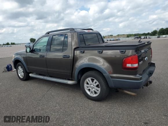 ✅ 2008 Ford Explorer Sport Trac XLT • VIN: 1FMEU51E98UA17669 • Lot: 67869565. Wystawiony na Copart z przebiegiem 142 550 mil. Bezpłatny archiwum sprzedaży aukcyjnych z USA i szczegółowy raport historii pojazdu na DreamBid. Zdjęcie 2.