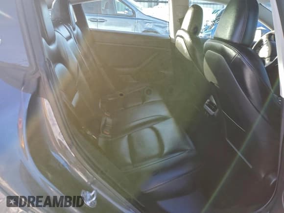 ✅ 2023 Tesla Model 3 • VIN: 5YJ3E1EA5PF692323 • Lot: 95490865. Wystawiony na Copart z przebiegiem 19 927 mil. Bezpłatny archiwum sprzedaży aukcyjnych z USA i szczegółowy raport historii pojazdu na DreamBid. Zdjęcie 10.