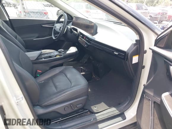 ✅ 2022 Kia EV6 Wind • VIN: KNDC34LA6N5034535 • Лот: 42563207. Опубликован ранее на IAAI с пробегом 46 747 миль. Бесплатный доступ к архиву аукционных продаж из США и подробный отчёт об истории автомобиля на DreamBid. Изображение 5.