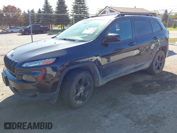 ✅ 2016 Jeep Cherokee Latitude • VIN: 1C4PJMCB9GW193935 • Lot: 43413757. Listed on IAAI with 177,861 mi. Free auction sales archive from the USA and detailed vehicle history report at DreamBid. Image 2.