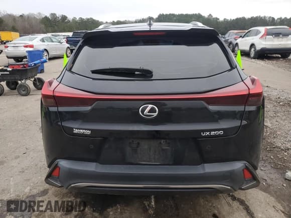 ✅ 2022 Lexus UX 200 F Sport • VIN: JTHE3JBH8N2054534 • Лот: 42999155. Опубликован ранее на Copart с пробегом 40 210 миль. Бесплатный доступ к архиву аукционных продаж из США и подробный отчёт об истории автомобиля на DreamBid. Изображение 6.