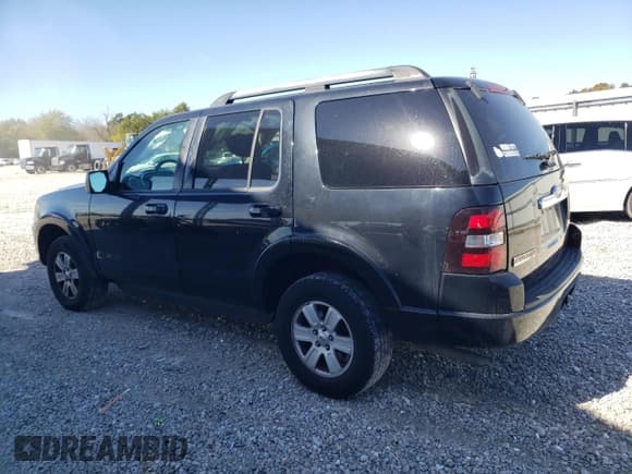 ✅ 2010 Ford Explorer XLT • VIN: 1FMEU6DE3AUA14886 • Lot: 89716885. Wystawiony na Copart z przebiegiem 214 412 mil. Bezpłatny archiwum sprzedaży aukcyjnych z USA i szczegółowy raport historii pojazdu na DreamBid. Zdjęcie 2.