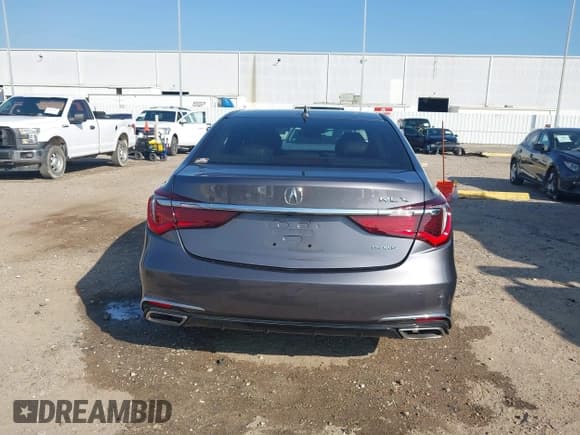 ✅ 2018 Acura RLX Technology • VIN: JH4KC1F52JC000606 • Lot: 43528369. Listed on IAAI with 35,258 mi. Free auction sales archive from the USA and detailed vehicle history report at DreamBid. Image 17.