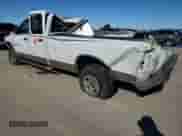 2005 Dodge 3500 SLT z VIN 3D7LS38C95G782475, wystawiony jako Copart lot #45268595 z przebiegiem Nie podano mil oraz Szkoda całkowita • Salvage title. Historia ofert i sprzedaży dostępna na DreamBid. Obrazek 2.