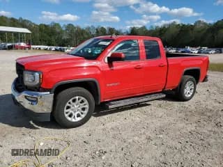 ✅ 2018 GMC Sierra 1500 SLE • VIN: 1GTV2MEC7JZ326515 • Лот: 85344985. Опубликован ранее на Copart с пробегом 62 251 миль. Бесплатный доступ к архиву аукционных продаж из США и подробный отчёт об истории автомобиля на DreamBid. Изображение 1.