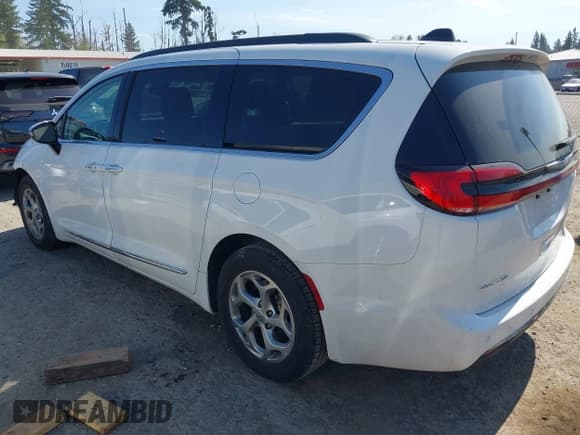 ✅ 2023 Chrysler Pacifica Limited • VIN: 2C4RC1GG9PR534735 • Lot: 43262455. Listed on IAAI with 64,437 mi. Free auction sales archive from the USA and detailed vehicle history report at DreamBid. Image 3.