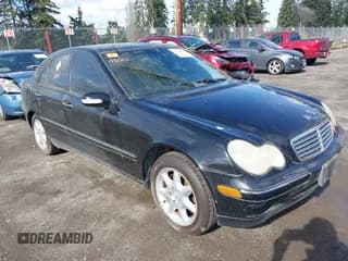 ✅ 2002 Mercedes-Benz C 230/260/280/320 • VIN: WDBRF61J92F272707 • Lot: 41725697. Wystawiony na IAAI z przebiegiem 220 280 mil. Bezpłatny archiwum sprzedaży aukcyjnych z USA i szczegółowy raport historii pojazdu na DreamBid. Zdjęcie 1.