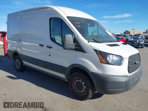 ✅ 2018 Ford Transit • VIN: 1FTYR1CM3JKA35165 • Lot: 41481414. Listed on IAAI with 90,570 mi. Free auction sales archive from the USA and detailed vehicle history report at DreamBid. Image 1.