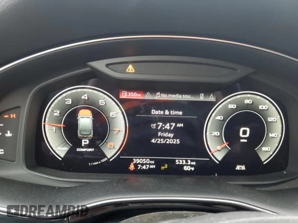 ✅ 2022 Audi Q7 Premium • VIN: WA1AJBF77ND012075 • Lot: 54492975. Wystawiony na Copart z przebiegiem 39 050 mil. Bezpłatny archiwum sprzedaży aukcyjnych z USA i szczegółowy raport historii pojazdu na DreamBid. Zdjęcie 9.