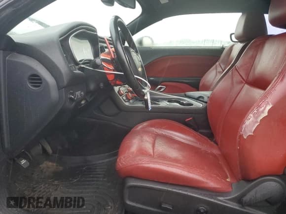 ✅ 2015 Dodge Challenger SXT Plus • VIN: 2C3CDZBG5FH736991 • Lot: 67581305. Listed on Copart with 148,033 mi. Free auction sales archive from the USA and detailed vehicle history report at DreamBid. Image 7.