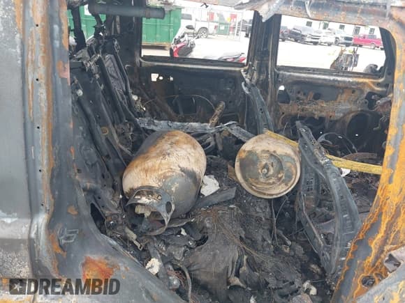 ✅ 2007 Jeep Commander Sport • VIN: 1J8HG48P07C584909 • Lot: 42371885. Listed on IAAI with Not provided. Free auction sales archive from the USA and detailed vehicle history report at DreamBid. Image 8.