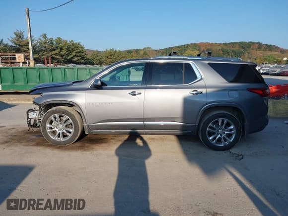 ✅ 2019 Chevrolet Traverse High Country • VIN: 1GNEVJKW4KJ289628 • Lot: 43254993. Listed on IAAI with 70,065 mi. Free auction sales archive from the USA and detailed vehicle history report at DreamBid. Image 15.