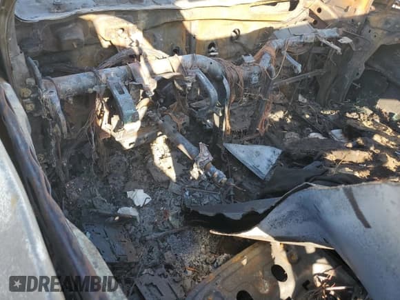 ✅ 2018 Hyundai Sonata Limited • VIN: 5NPE34AF5JH692848 • Лот: 69260025. Опубликован ранее на Copart с пробегом Не указан. Бесплатный доступ к архиву аукционных продаж из США и подробный отчёт об истории автомобиля на DreamBid. Изображение 8.