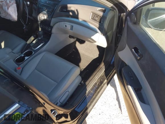 ✅ 2016 Acura ILX • VIN: 19UDE2F38GA024925 • Lot: 43649329. Listed on IAAI with 94,920 mi. Free auction sales archive from the USA and detailed vehicle history report at DreamBid. Image 5.