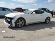 ✅ 2019 Chevrolet Camaro 2LT • VIN: 1G1FD1RX3K0147672 • Lot: 74310974. Wystawiony na Copart z przebiegiem 137 752 mil. Bezpłatny archiwum sprzedaży aukcyjnych z USA i szczegółowy raport historii pojazdu na DreamBid. Zdjęcie 1.
