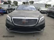 ✅ 2017 Mercedes-Benz S 63 AMG • VIN: WDDUG7JBXHA305989 • Lot: 71888905. Wystawiony na Copart z przebiegiem 63 898 mil. Bezpłatny archiwum sprzedaży aukcyjnych z USA i szczegółowy raport historii pojazdu na DreamBid. Zdjęcie 5.
