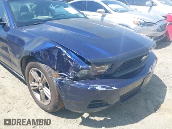 ✅ 2011 Ford Mustang V6 • VIN: 1ZVBP8AM0B5151010 • Lot: 42297601. Listed on IAAI with 209,810 mi. Free auction sales archive from the USA and detailed vehicle history report at DreamBid. Image 6.