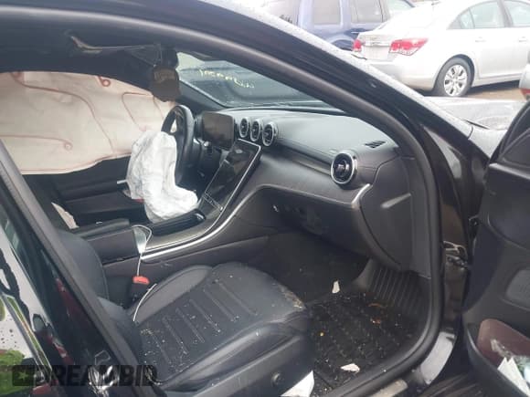 ✅ 2023 Mercedes-Benz C 300 • VIN: W1KAF4HB4PR131332 • Lot: 41099371. Wystawiony na IAAI z przebiegiem 20 645 mil. Bezpłatny archiwum sprzedaży aukcyjnych z USA i szczegółowy raport historii pojazdu na DreamBid. Zdjęcie 5.