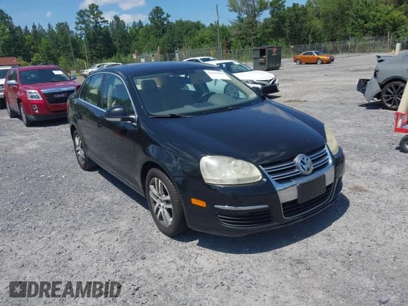 ✅ 2006 Volkswagen Jetta 2.5L • VIN: 3VWDF71K66M669630 • Lot: 42471920. Listed on IAAI with 138,717 mi. Free auction sales archive from the USA and detailed vehicle history report at DreamBid. Image 1.