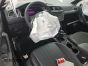 ✅ 2022 Volkswagen Tiguan SE R-Line Black • VIN: 3VV8B7AX4NM143296 • Lot: 69261115. Wystawiony na Copart z przebiegiem 42 989 mil. Bezpłatny archiwum sprzedaży aukcyjnych z USA i szczegółowy raport historii pojazdu na DreamBid. Zdjęcie 8.