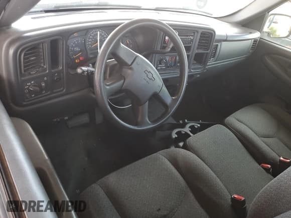 ✅ 2005 Chevrolet Silverado 1500 Work Truck • VIN: 1GCEC14X75Z351159 • Лот: 68656704. Опубликован ранее на Copart с пробегом 168 927 миль. Бесплатный доступ к архиву аукционных продаж из США и подробный отчёт об истории автомобиля на DreamBid. Изображение 8.