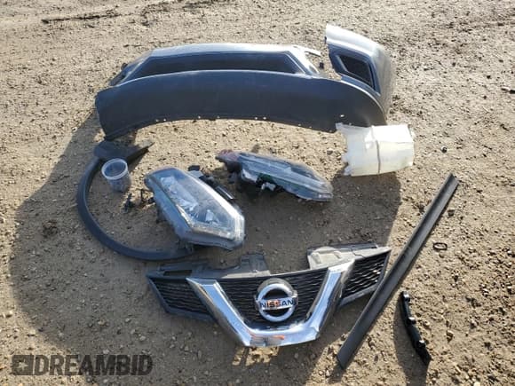 ✅ 2014 Nissan Rogue SV • VIN: 5N1AT2MVXEC839801 • Lot: 92017395. Listed on Copart with 143,496 mi. Free auction sales archive from the USA and detailed vehicle history report at DreamBid. Image 13.