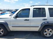 ✅ 2003 Jeep Liberty Sport • VIN: 1J4GL48K63W548275 • Лот: 43210189. Опубликован ранее на IAAI с пробегом 224 015 миль. Бесплатный доступ к архиву аукционных продаж из США и подробный отчёт об истории автомобиля на DreamBid. Изображение 13.