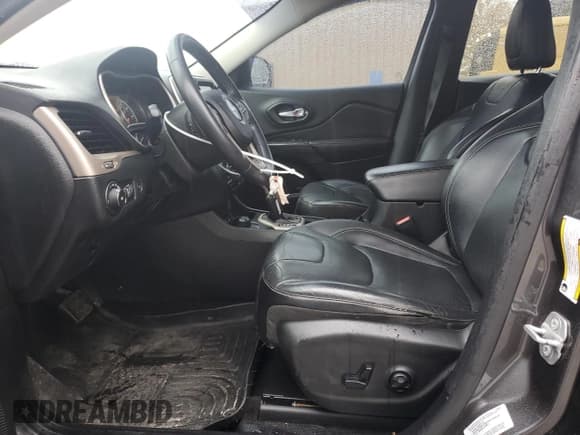 ✅ 2015 Jeep Cherokee Limited • VIN: 1C4PJMDS1FW570688 • Lot: 90039255. Wystawiony na Copart z przebiegiem 151 120 mil. Bezpłatny archiwum sprzedaży aukcyjnych z USA i szczegółowy raport historii pojazdu na DreamBid. Zdjęcie 7.